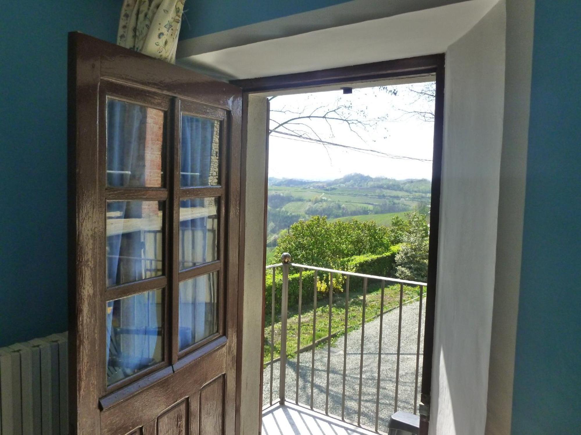 Bed And Breakfast Val D'Oche Castel Boglione Rum bild