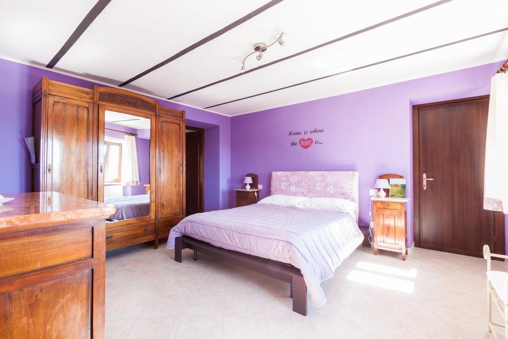 Bed And Breakfast Val D'Oche Castel Boglione Exteriör bild