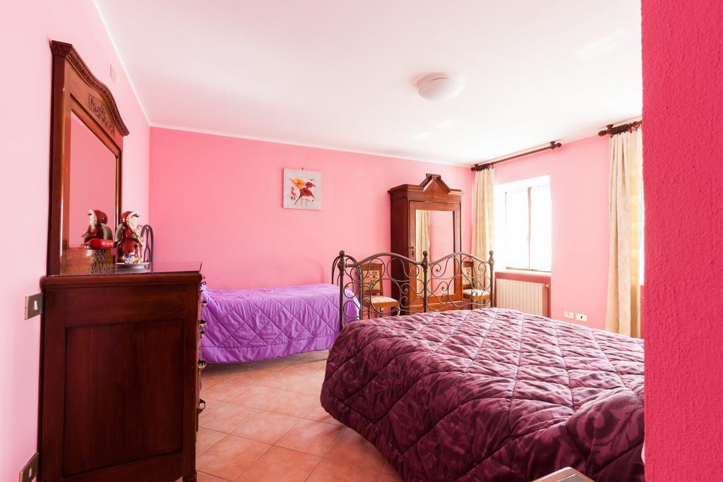 Bed And Breakfast Val D'Oche Castel Boglione Rum bild
