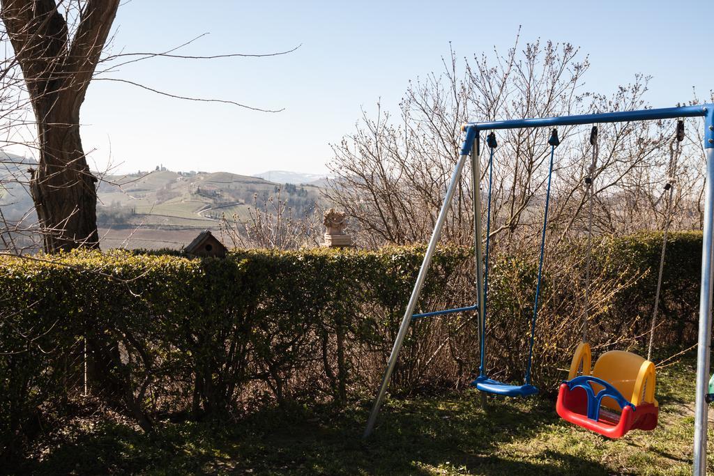 Bed And Breakfast Val D'Oche Castel Boglione Exteriör bild