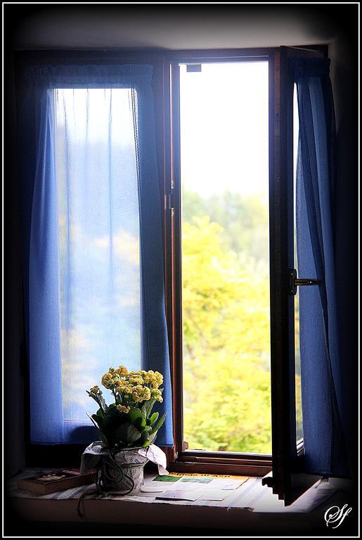 Bed And Breakfast Val D'Oche Castel Boglione Exteriör bild