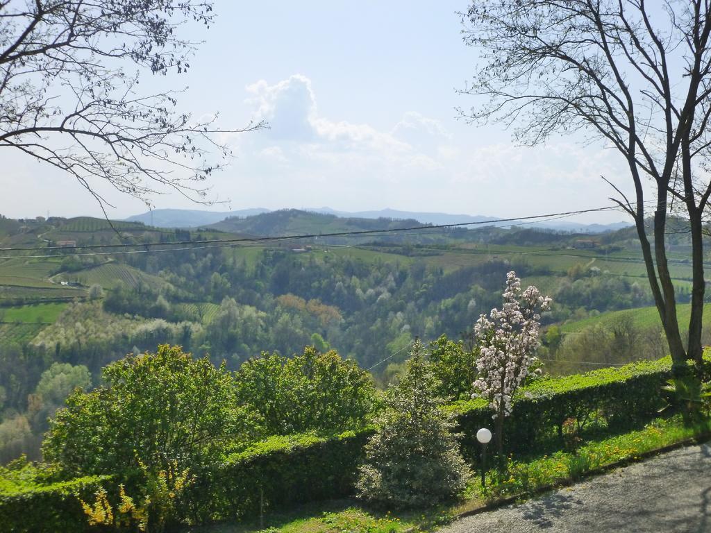 Bed And Breakfast Val D'Oche Castel Boglione Exteriör bild
