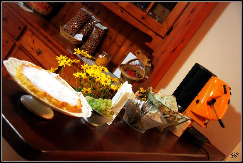 Bed And Breakfast Val D'Oche Castel Boglione Exteriör bild