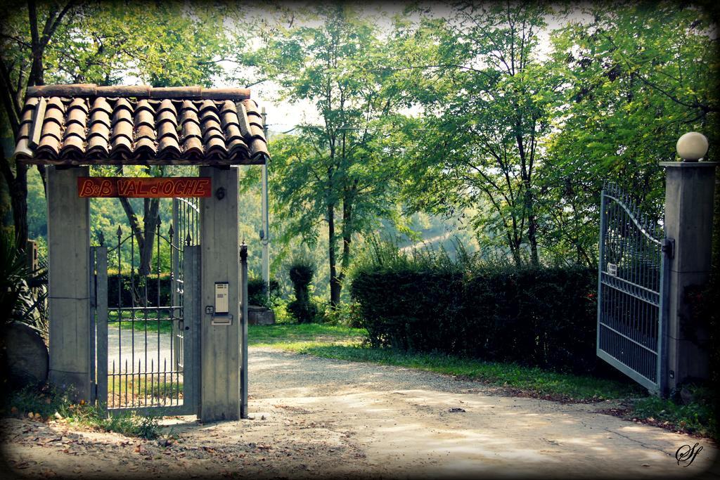 Bed And Breakfast Val D'Oche Castel Boglione Exteriör bild